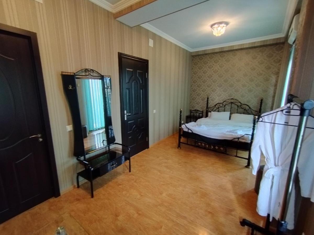 Hotel Magnolia By David Kutaisi Ngoại thất bức ảnh