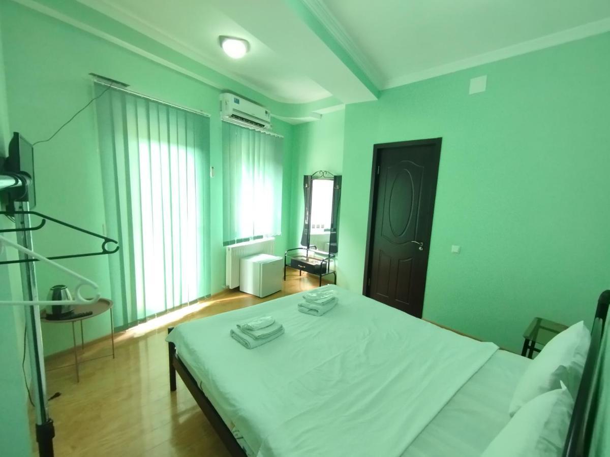 Hotel Magnolia By David Kutaisi Ngoại thất bức ảnh